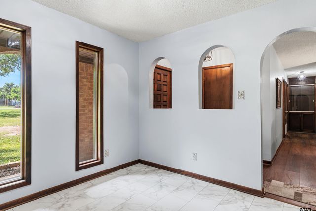 1137 Old Hwy 80, Hallsville, TX 75650