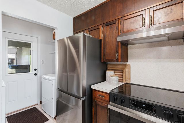 1137 Old Hwy 80, Hallsville, TX 75650