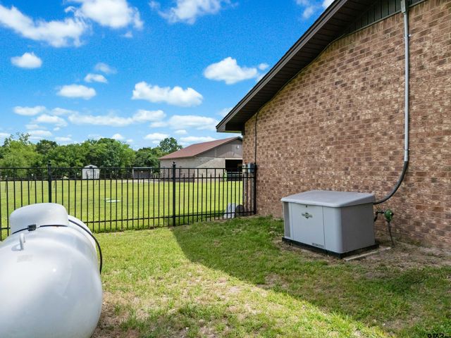 1137 Old Hwy 80, Hallsville, TX 75650