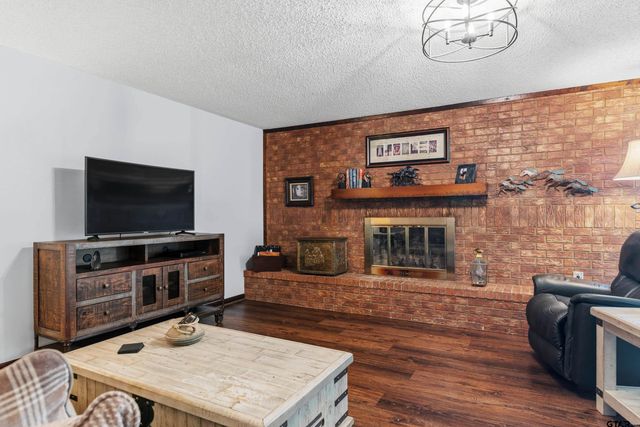 1137 Old Hwy 80, Hallsville, TX 75650