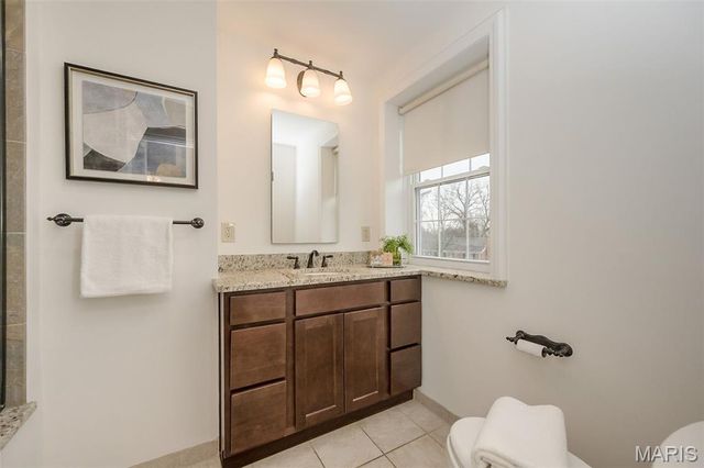 11 Middlesex Drive, Brentwood, MO 63144