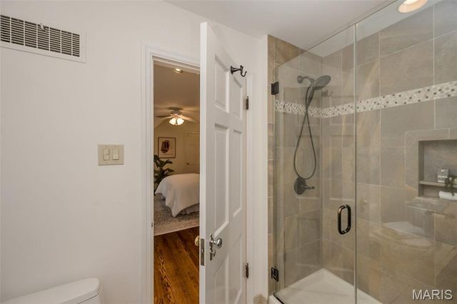 11 Middlesex Drive, Brentwood, MO 63144