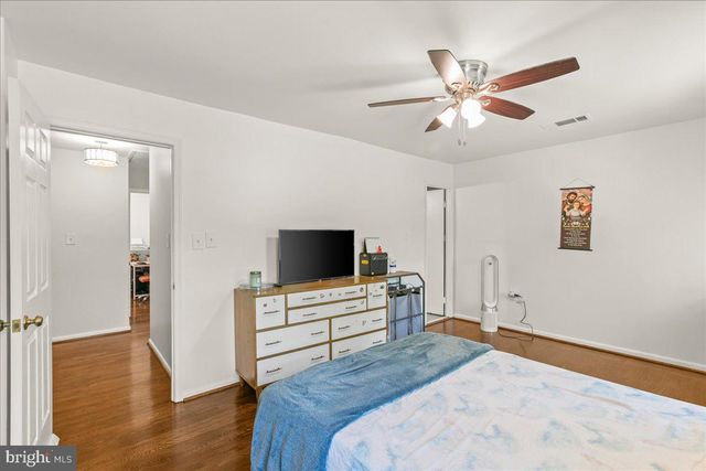 7213 EVANSTON RD, Springfield, VA 22150