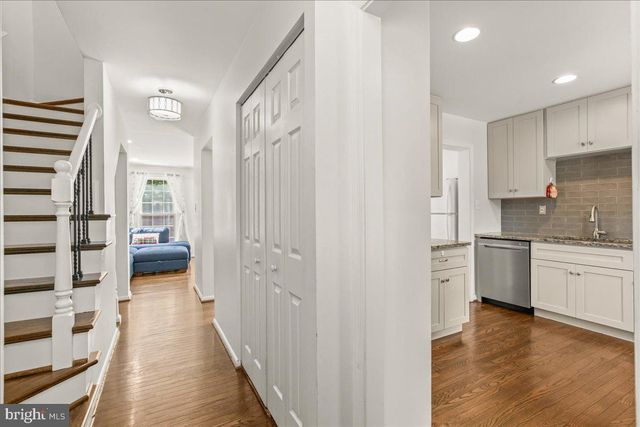 7213 EVANSTON RD, Springfield, VA 22150
