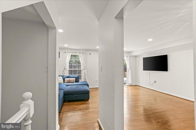 7213 EVANSTON RD, Springfield, VA 22150