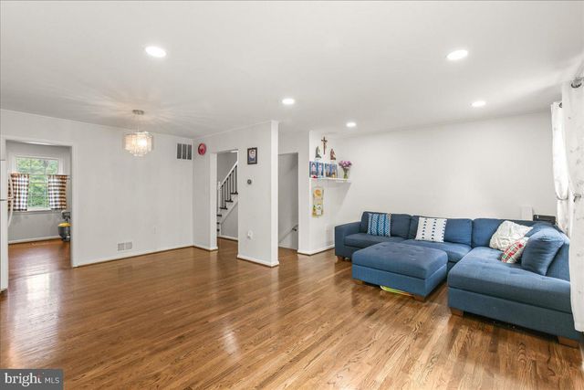 7213 EVANSTON RD, Springfield, VA 22150