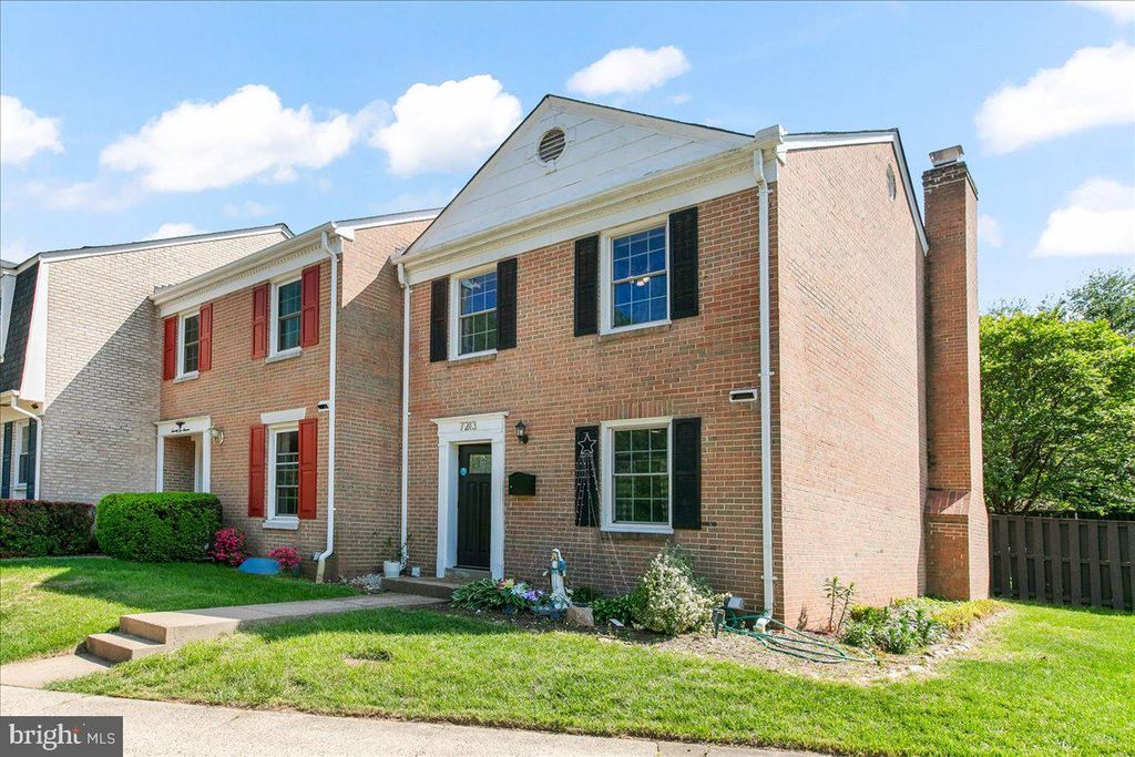 7213 EVANSTON RD, Springfield, VA 22150