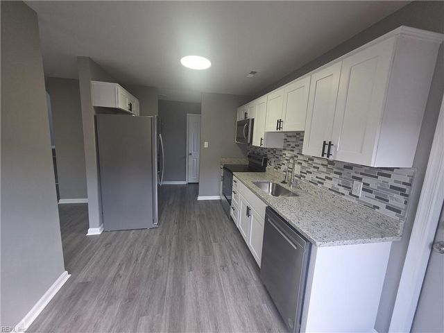 5008 Christian CIR, Virginia Beach, VA 23464