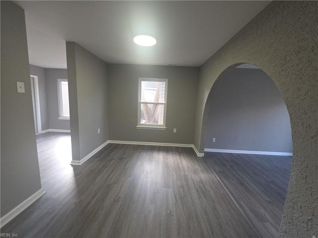 5008 Christian CIR, Virginia Beach, VA 23464