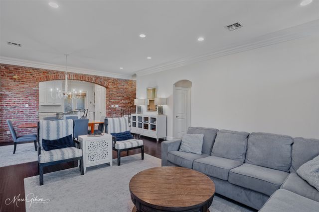 3041 Newberry Lane, Shreveport, LA 71106