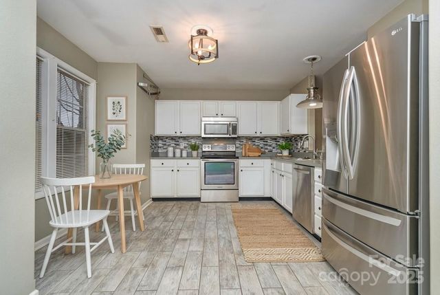 127 Elgin Lane, Mooresville, NC 28115