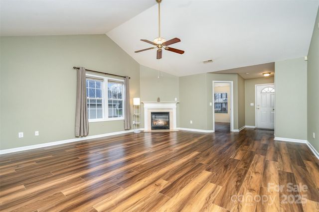 127 Elgin Lane, Mooresville, NC 28115