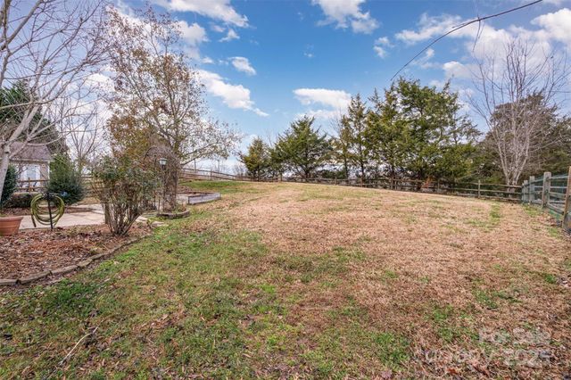 127 Elgin Lane, Mooresville, NC 28115