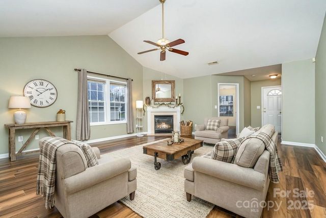 127 Elgin Lane, Mooresville, NC 28115