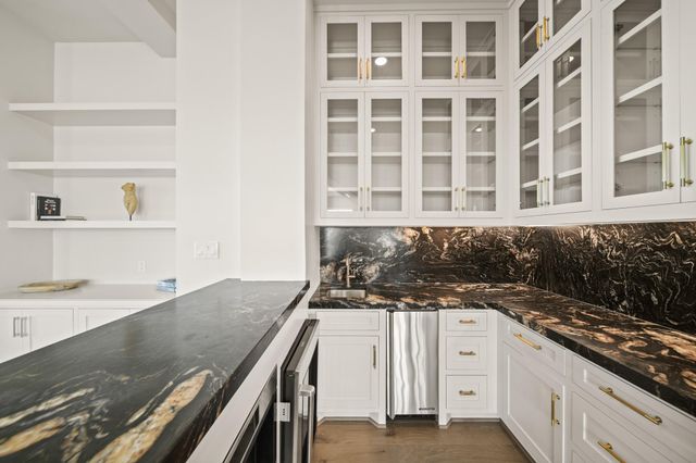 4707 Sunset Circle, Sugar Land, TX 77479