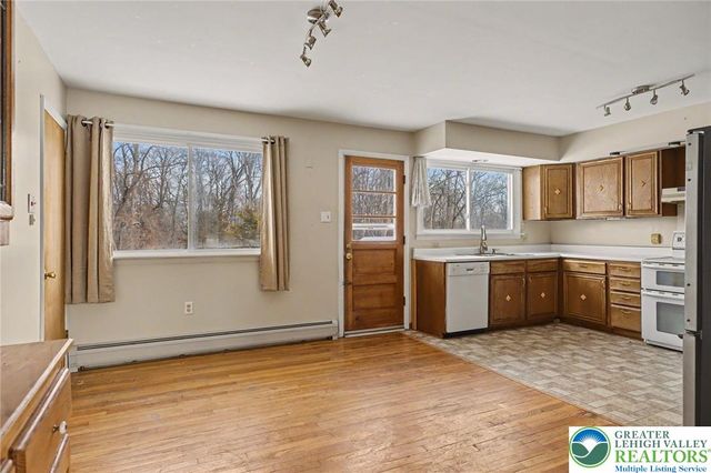 3702 Kings Road, Upper Hanover Twp, PA 18073