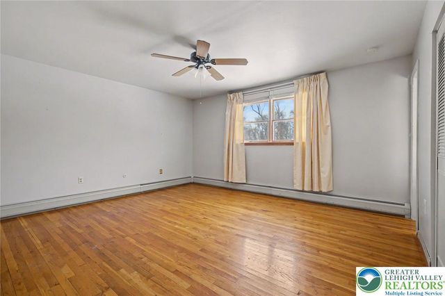 3702 Kings Road, Upper Hanover Twp, PA 18073