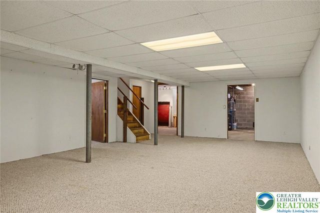 3702 Kings Road, Upper Hanover Twp, PA 18073