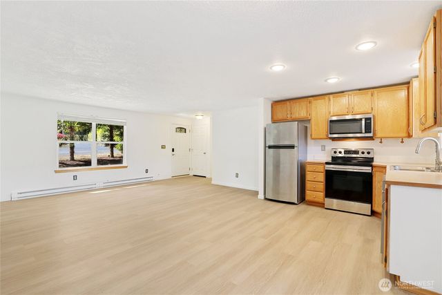 25950 NW Circle Drive S, Poulsbo, WA 98370