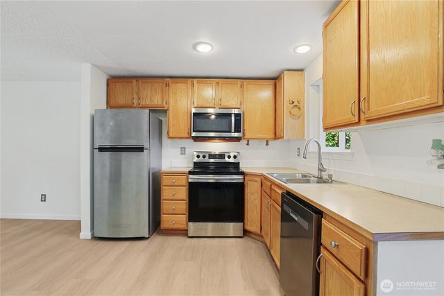 25950 NW Circle Drive S, Poulsbo, WA 98370