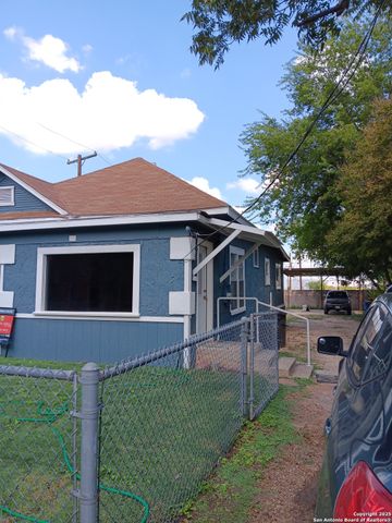 245 Pendleton, San Antonio, TX 78204