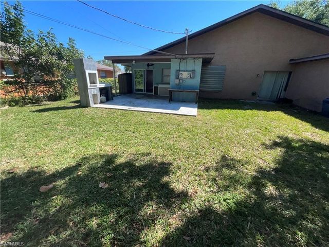 610 SE 13th CT A, Cape Coral, FL 33990