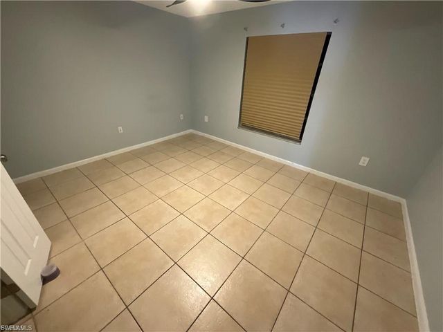 610 SE 13th CT A, Cape Coral, FL 33990