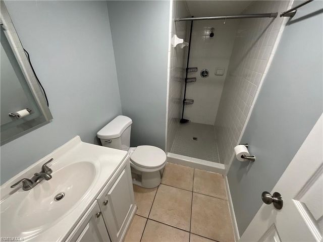 610 SE 13th CT A, Cape Coral, FL 33990