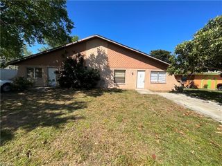 610 SE 13th CT A, Cape Coral, FL 33990
