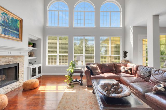 3239 Bay Hill LN, Round Rock, TX 78664