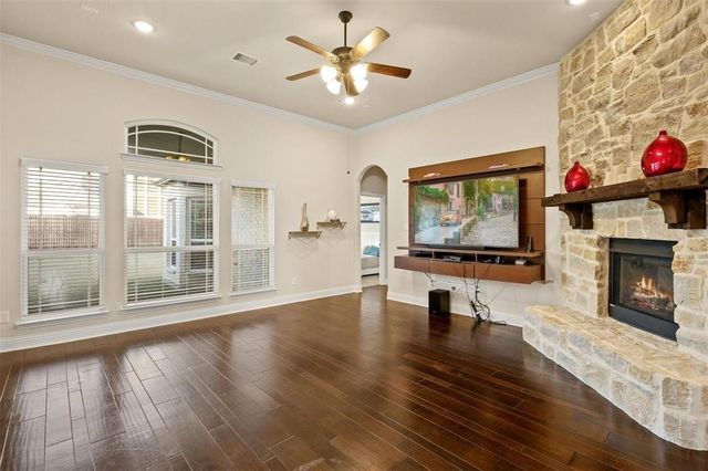 1313 Baynes Drive, Mckinney, TX 75071