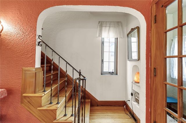 28 Woodward Avenue, Tonawanda, NY 14217