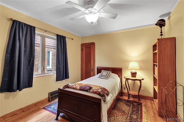 28 Woodward Avenue, Tonawanda, NY 14217