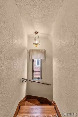 28 Woodward Avenue, Tonawanda, NY 14217