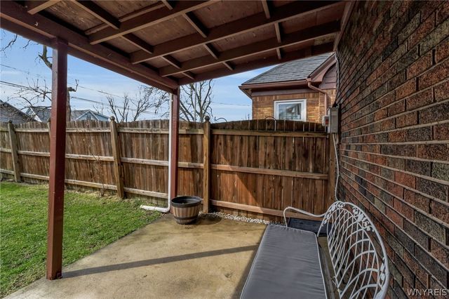 28 Woodward Avenue, Tonawanda, NY 14217