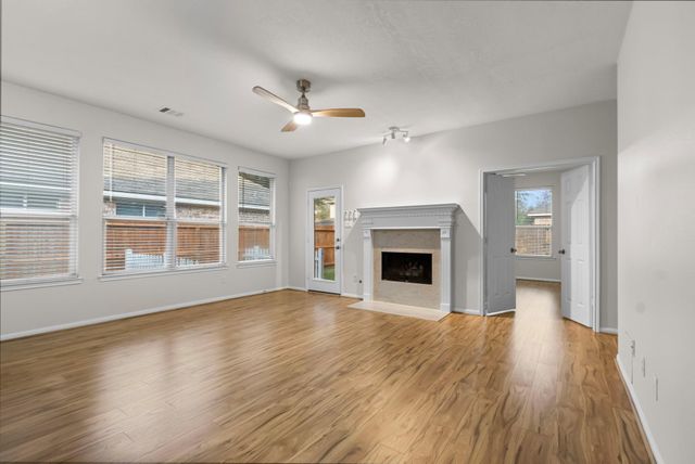 34 Drifting Shadows Circle, The Woodlands, TX 77385