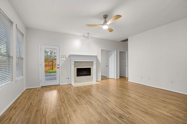 34 Drifting Shadows Circle, The Woodlands, TX 77385