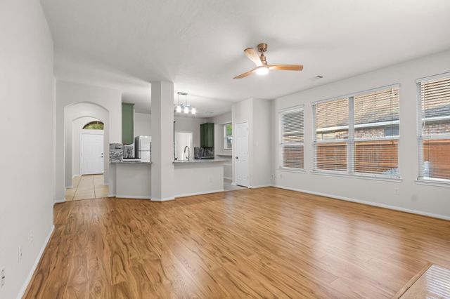 34 Drifting Shadows Circle, The Woodlands, TX 77385