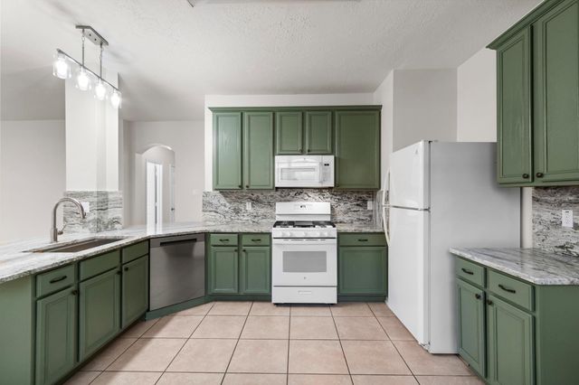 34 Drifting Shadows Circle, The Woodlands, TX 77385