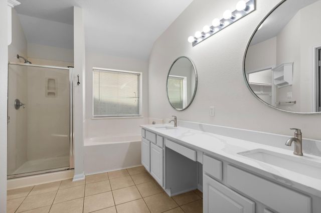 34 Drifting Shadows Circle, The Woodlands, TX 77385