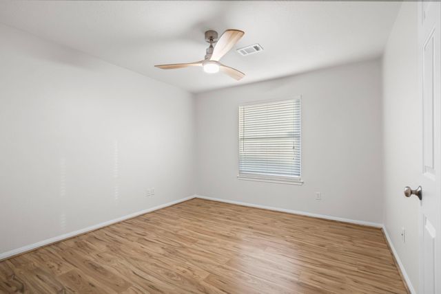 34 Drifting Shadows Circle, The Woodlands, TX 77385