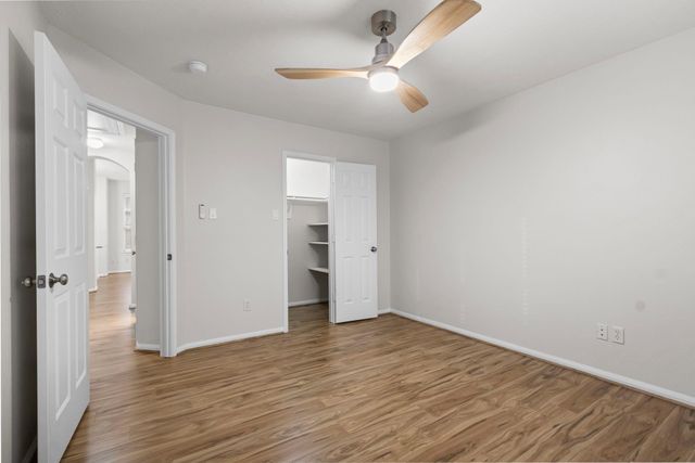 34 Drifting Shadows Circle, The Woodlands, TX 77385