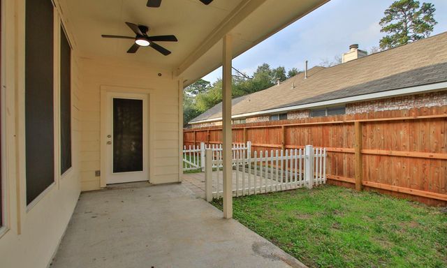 34 Drifting Shadows Circle, The Woodlands, TX 77385