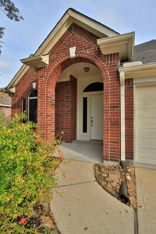 34 Drifting Shadows Circle, The Woodlands, TX 77385