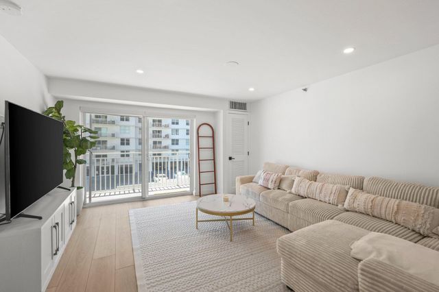 4505 S Ocean Boulevard 203, Highland Beach, FL 33487