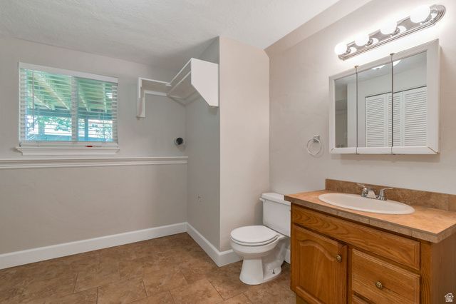 6648 S 3335 W, West Jordan, UT 84084