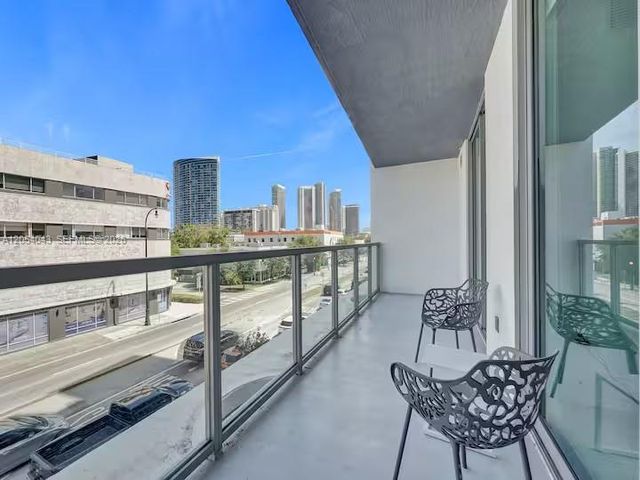 3900 Biscayne Blvd S-216, Miami, FL 33137