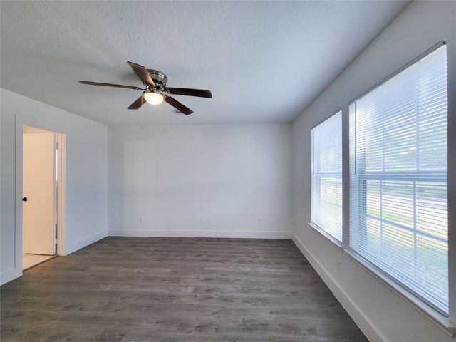 10030 Farrell Drive, Houston, TX 77070