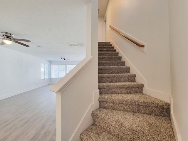 10030 Farrell Drive, Houston, TX 77070