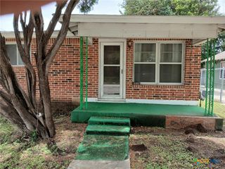 502 N Guadalupe Street, Seguin, TX 78155